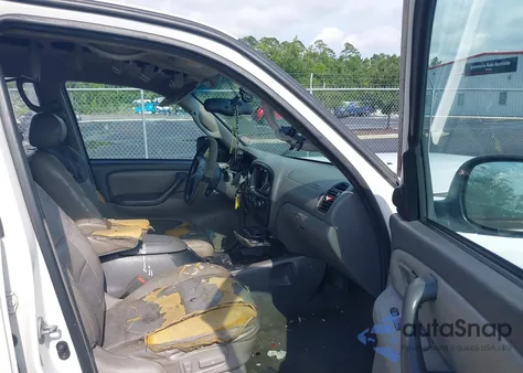 2001 Toyota Sequoia Sr5 V8 from USA, damaged, VIN 5TDZT34A91S033841